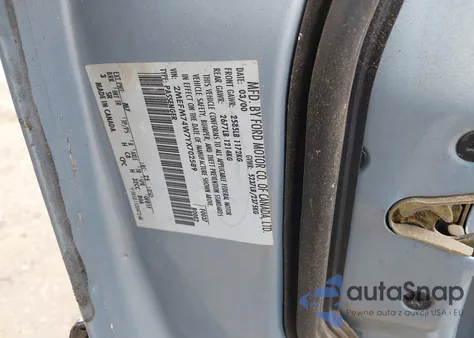 2000 Mercury Grand Marquis Gs z USA, uszkodzony, nr VIN 2MEFM74W7YX702589